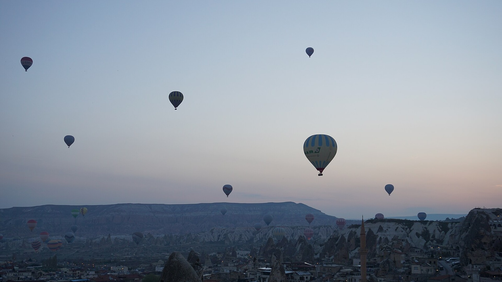 Kapadokya Turu (Balon Seyri & Peribacaları)